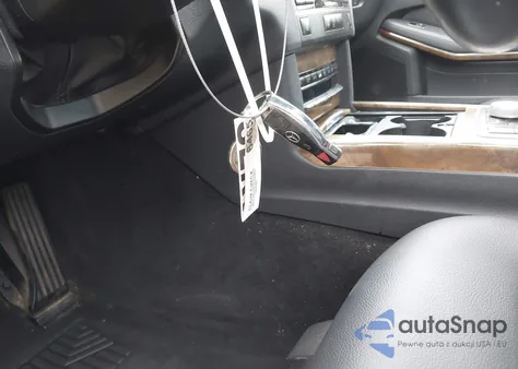 2010 Mercedes-Benz E 350 from USA, damaged, VIN WDDHF5GBXAA025236